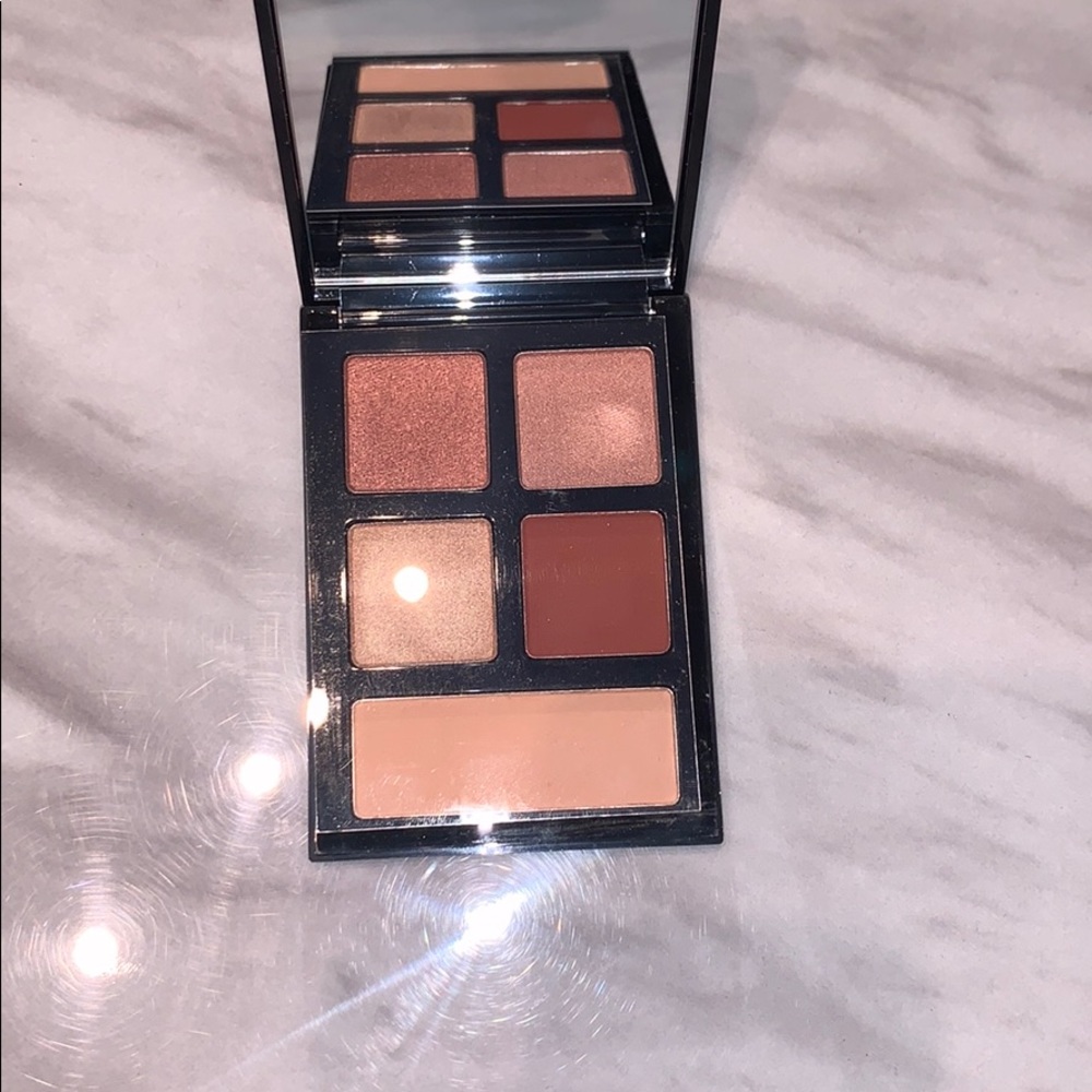 Eye shadow